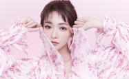 开云体育-沙漠风暴席卷绿茵，2026世界杯豪门对决，阿联酋碾压罗马尼亚，吉鲁带队书写传奇