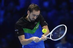 开云体育平台APP-英国网球队险胜美国网球队，梅德韦杰夫绝境逆转的简单介绍