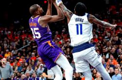 开云体育在线-骑士力克猛龙，杜兰特高光表现