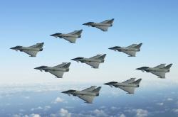 开云体育在线-时空折叠下的共鸣，恩比德的关键制胜与上海队封锁魔术的平行镜像