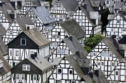 开云体育在线-唯一之战，巴尔韦德生涯巅峰，德国力压西班牙