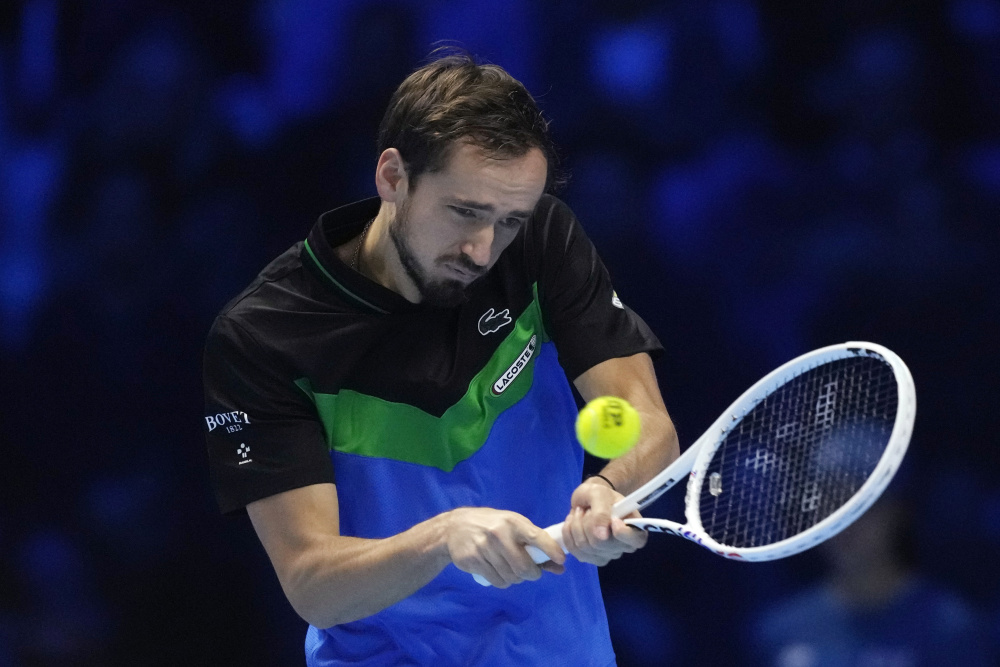 英国网球队险胜美国网球队，梅德韦杰夫绝境逆转的简单介绍