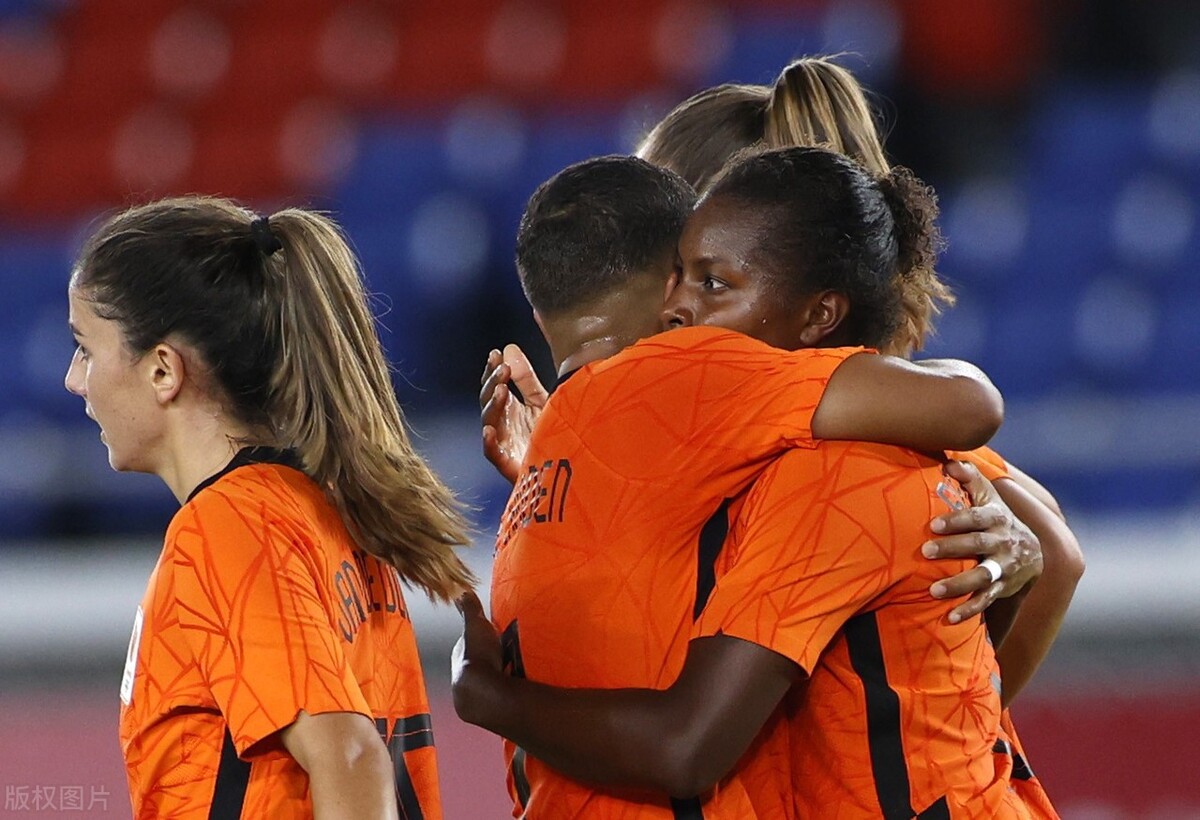 荷兰横扫中国,罗德里戈打破历史纪录 荷兰横扫中国,罗德里戈打破历史纪录