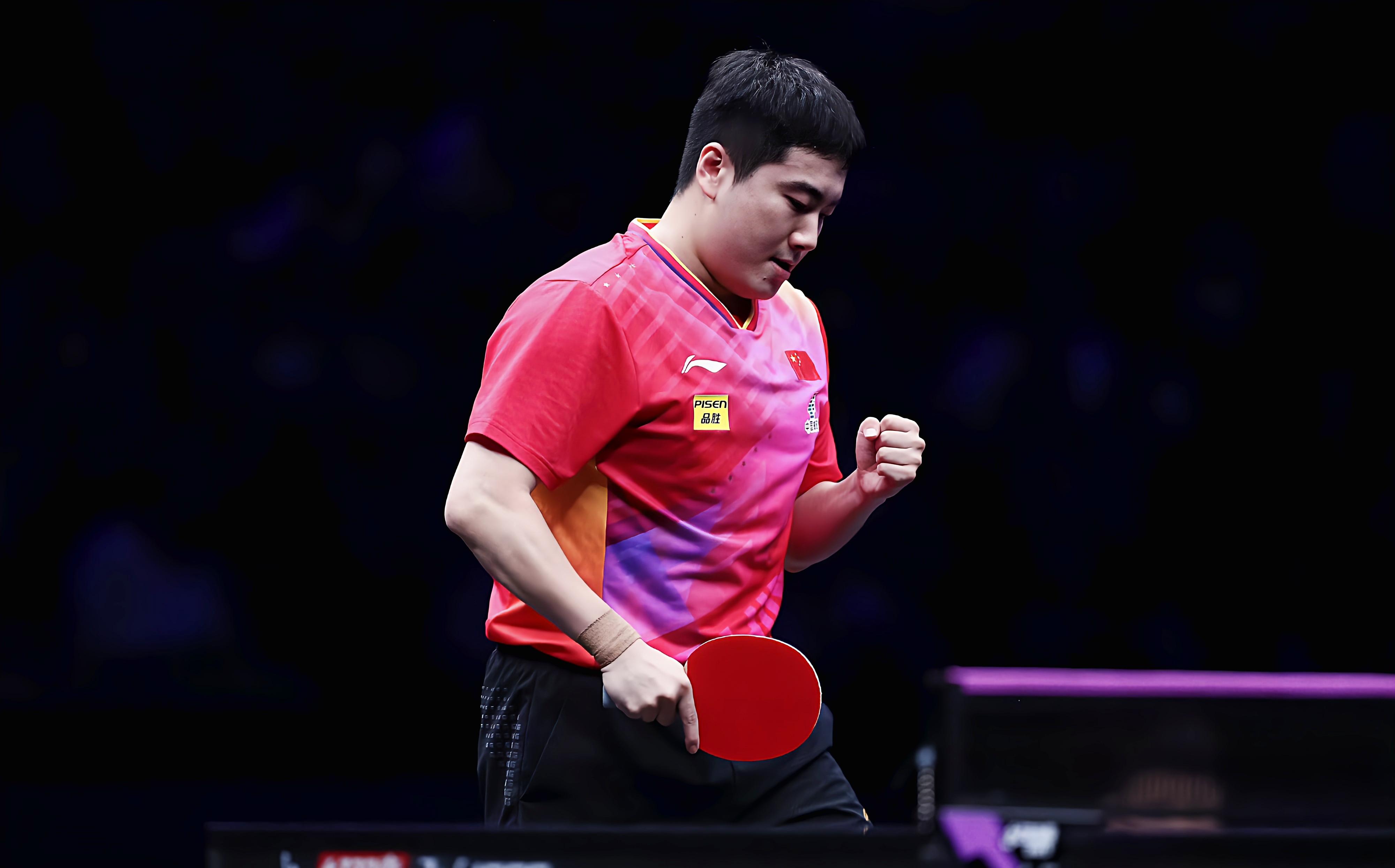 法国队横扫英格兰队，梁靖崑高光表现